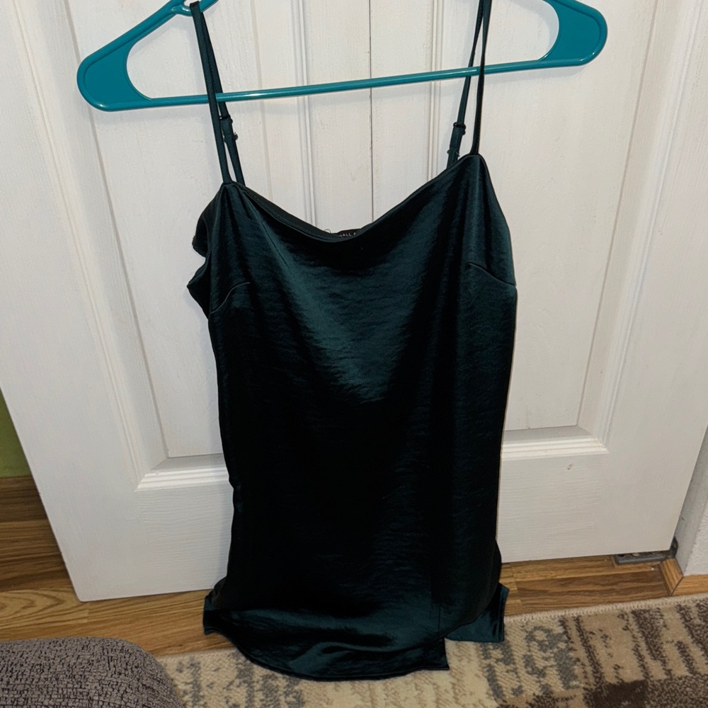 Emerald green Kendall and Kylie dress